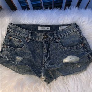 Bullhead dark denim shorts size 5